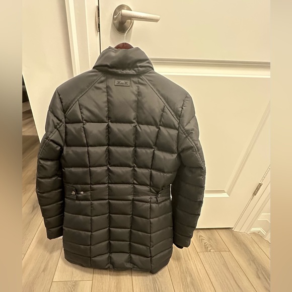 LIKE NEW - Pajar Jacket - Picture 3 of 4